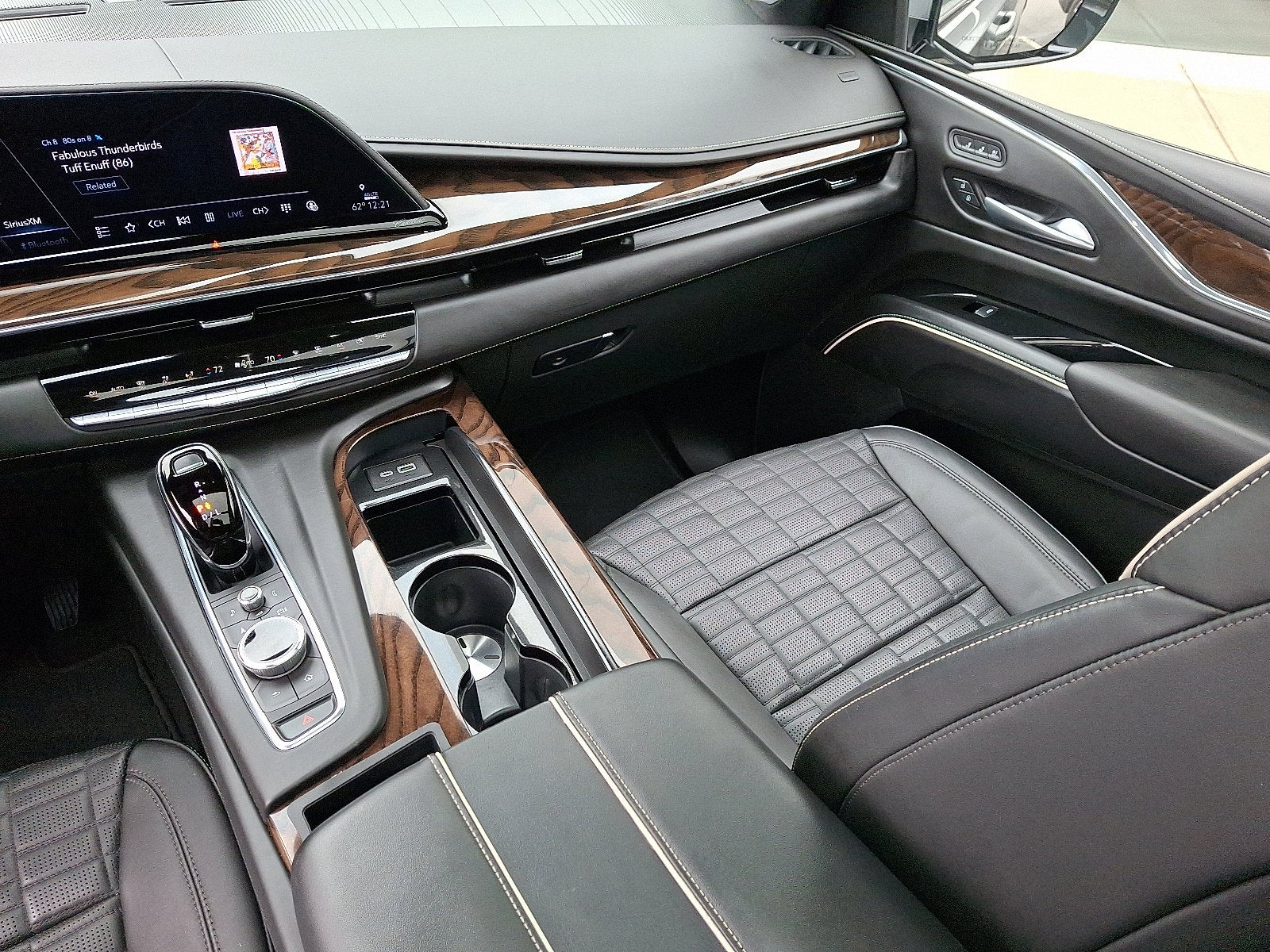 2023 Cadillac Escalade ESV Sport Platinum
