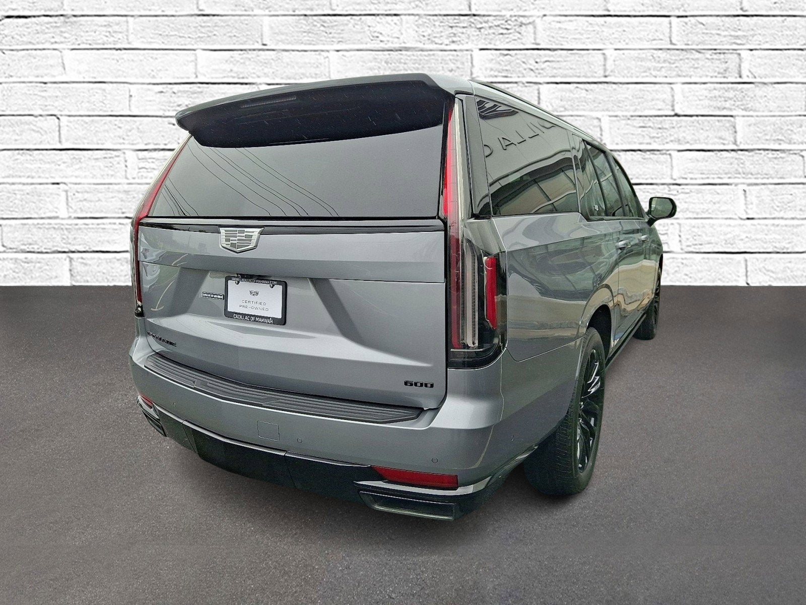 2023 Cadillac Escalade ESV Sport Platinum