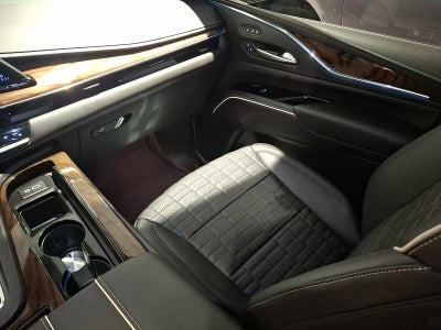 2024 Cadillac Escalade ESV Sport Platinum