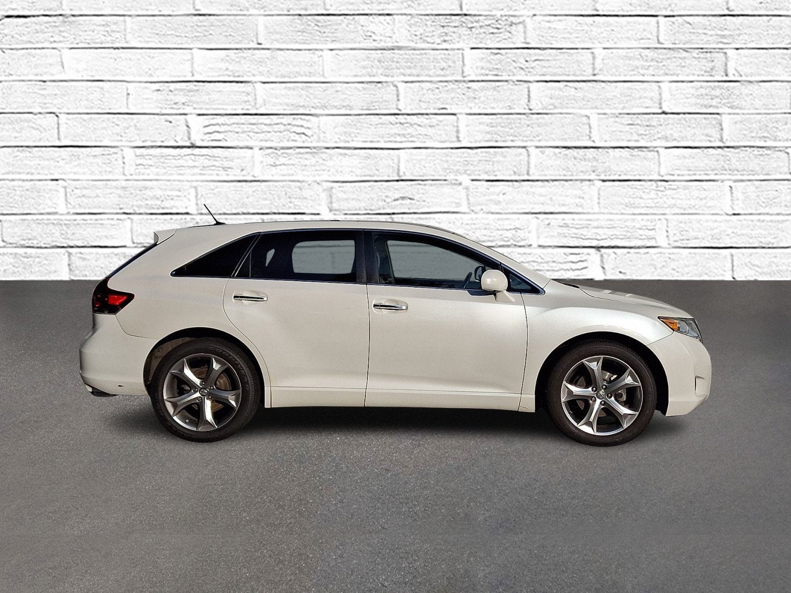 2012 Toyota Venza LE